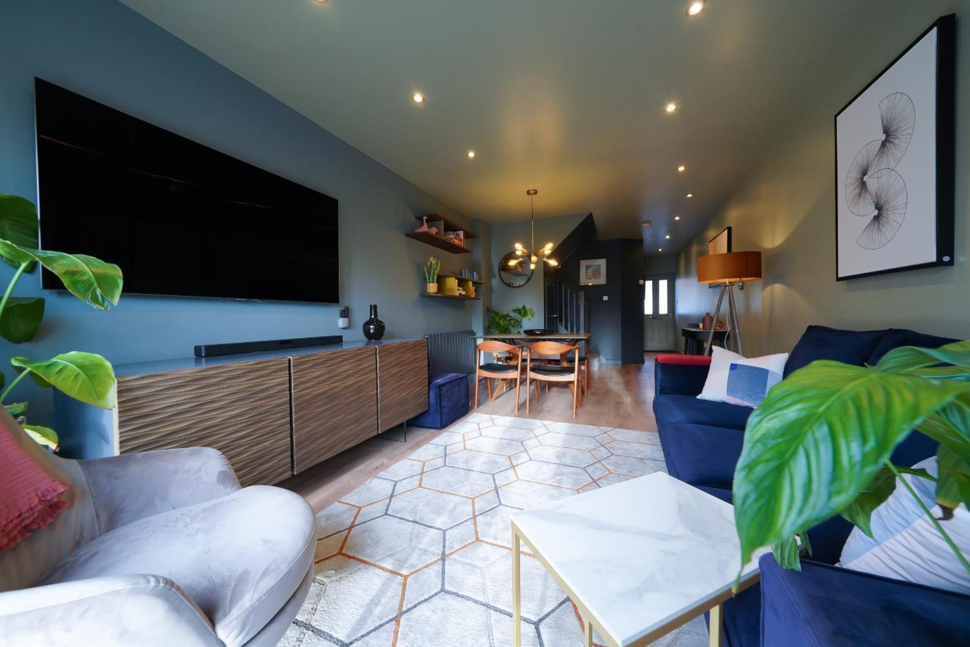 Castle Townhouse Kenilworth - Private Parking - 24 Hr Gym Access - Town Centre Apartman Szoba fotó